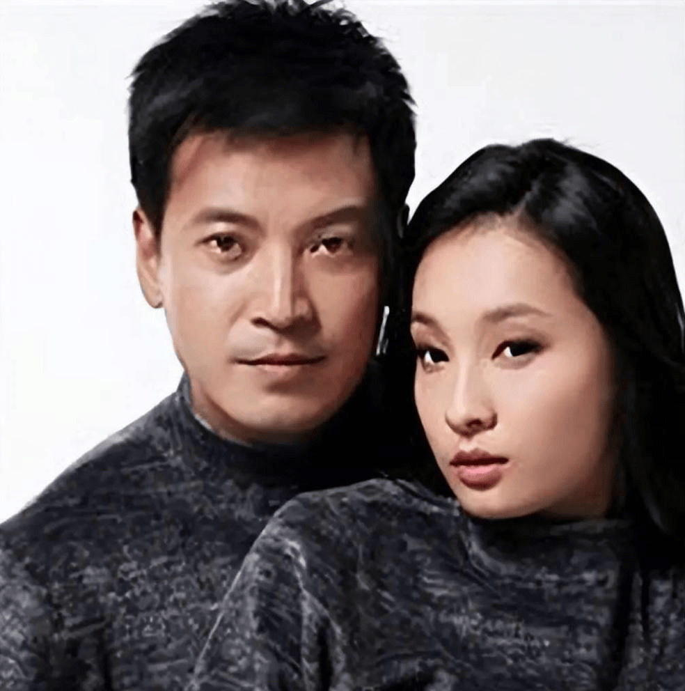 他是蒋勤勤初恋，分手后娶圈外妻，儿子考中戏全国第一