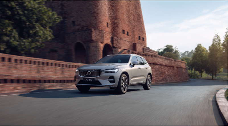 沃尔沃XC60 限时参考尊享价24.9 万起， 8AT变速箱等硬核配置不容错过！