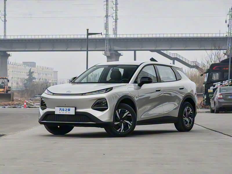 南充地区长安启源Q05大优惠，最新报价8.99万！限时特惠