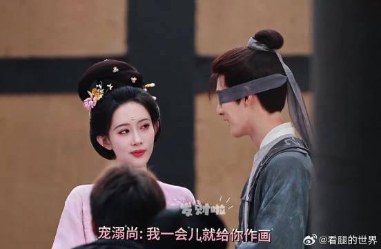 娇嗔摇摇×宠溺言尚 眼里的深情要压不住啦