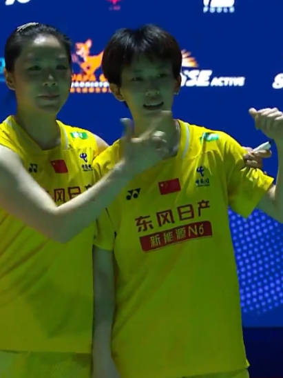 贾一凡张殊贤新加坡赛女双夺冠，2比0胜队友刘圣书谭宁