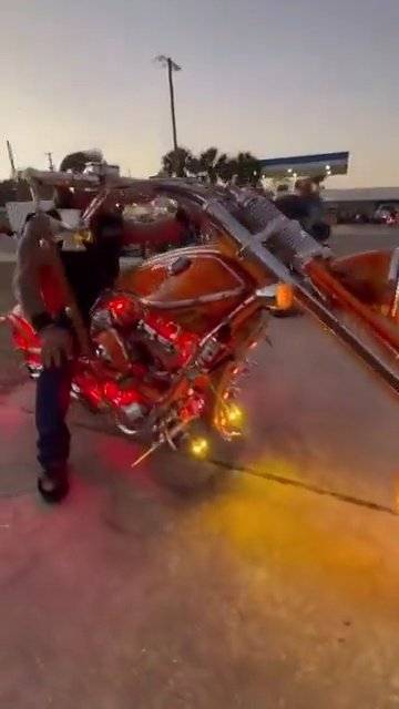 Greg Covini 和他手工打造的 Gucci Choppers 摩托车