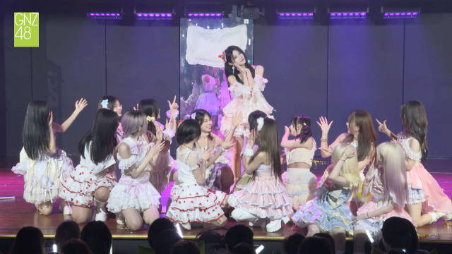 GNZ48徐楚雯举办《楚门的世界》主题生日公演《皇家纹章》