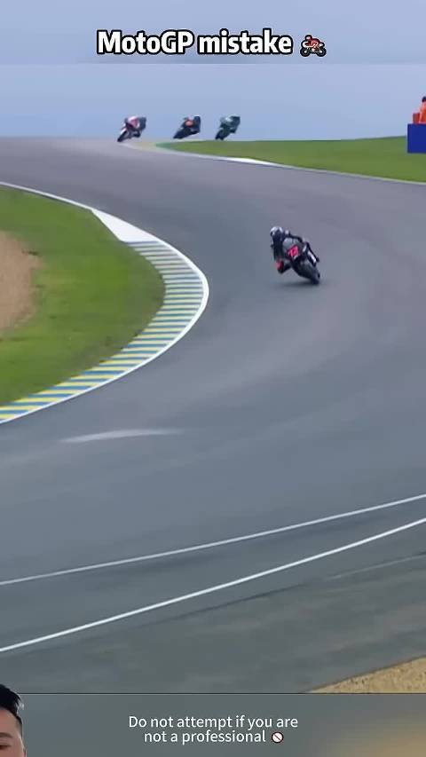 MotoGP赛场尽显骑士风范，车手之间互相尊重令人动容