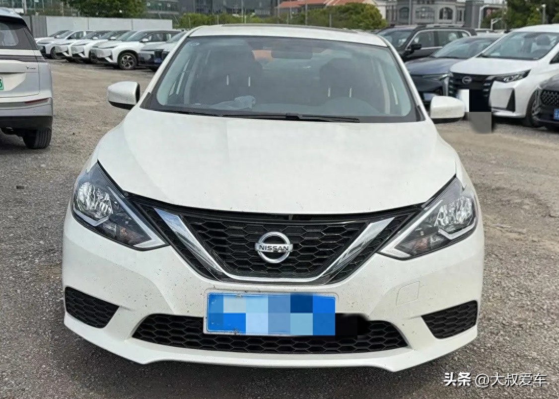对比:日产轩逸VS长安逸动,7万级落地两款轿车,谁更有优势?