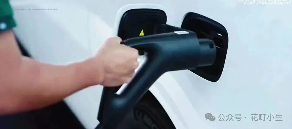 25万买纯电SUV?月销两万的理想i6,刷卡前先看透这3个短板和1个杀手锏