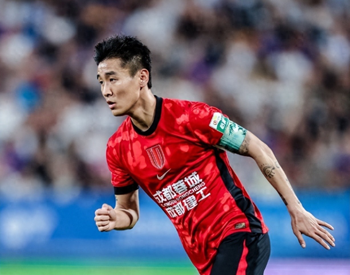 中超积分榜乱了！北京国安3-2翻盘，山东泰山又输了，申花2-2丢分