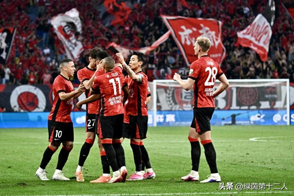 中超半程冠军诞生！15场37分，成都蓉城冲冠创历史