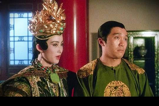 周星驰演的韦小宝真是难以复刻的经典，这一段看一次笑一次！