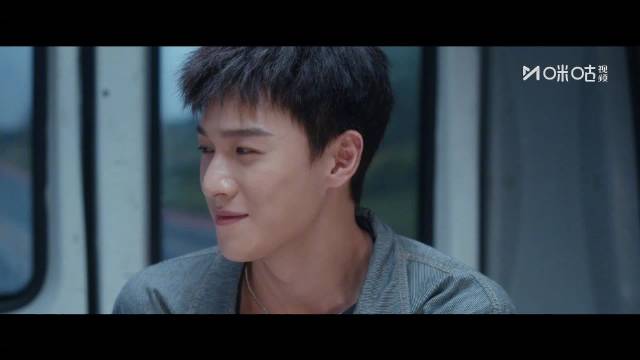 关晓彤李昀锐《耀眼》5月27日咪咕开播，会员连更抢先看