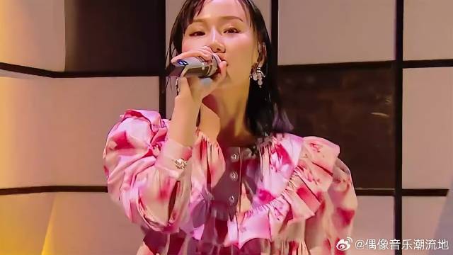 黄龄现场版《Hello》，听了真让人放松，太好听了！