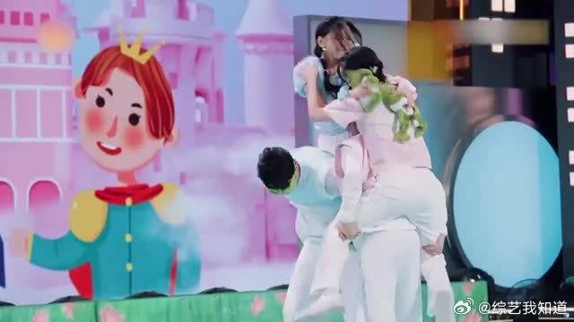 于文文太强了，直接秒掉杨超越，周深都看呆了