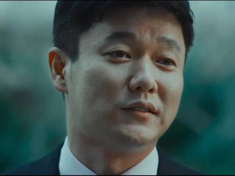 刘德华肖央主演《人潮汹涌》讲述身份互换奇遇