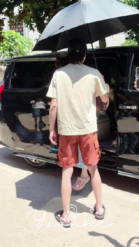 宋祖儿红色造型庆六一，新剧吴蒖蒖引期待
