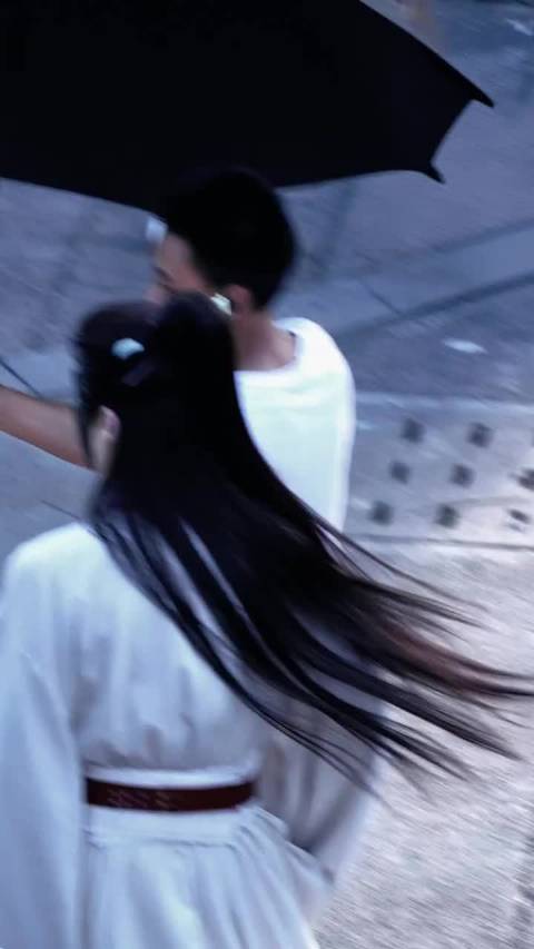 王鹤棣将门独后今日白衣路透状态特别好