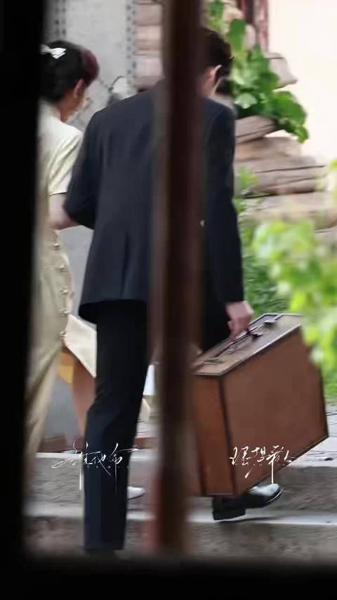 章若楠王安宇新剧官宣，六一互动浪漫氛围感拉满