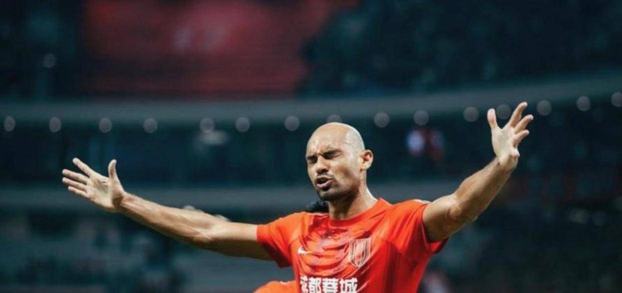 6月1日：山东泰山客场不敌成都蓉城，连续三轮不胜痛心难忍，主教练韩鹏何时才能走人_费利佩_胡靖航_射正