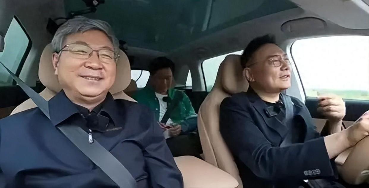 车企“老汉”,争当网红?