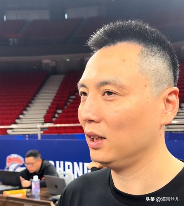 CBA总决赛今夜打响,上海男篮主帅:年轻是我们的优势