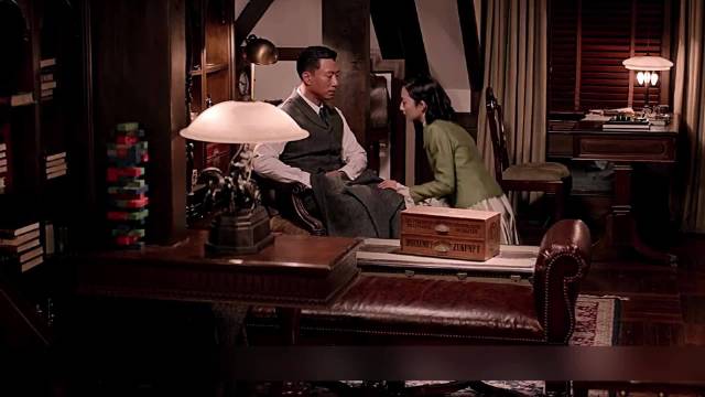 碟战片《触不可及》——险境并肩突围，二人携手冲破困局