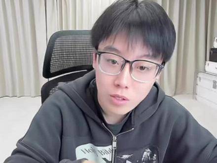 泽已提前预告那几天暂停直播，别忘了想念泽哦