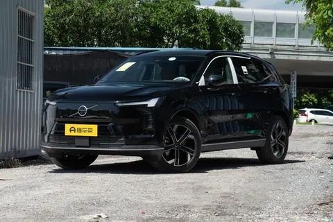 老车迷眼中的 XC70 回归:不玩虚的豪华插混 SUV,20 万出头真值吗?