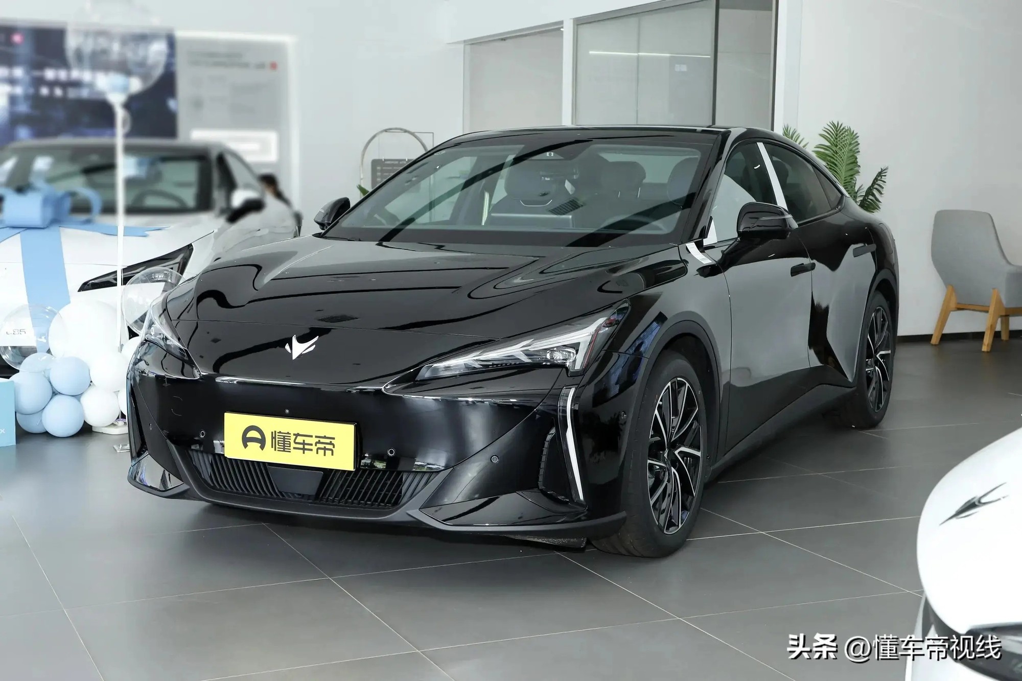 极狐阿尔法 S5 首次 OTA 升级:新增 8 项功能,优化 11 项,露营模式等你体验