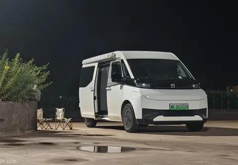 自改的纯电轻客床车，简单方便实用