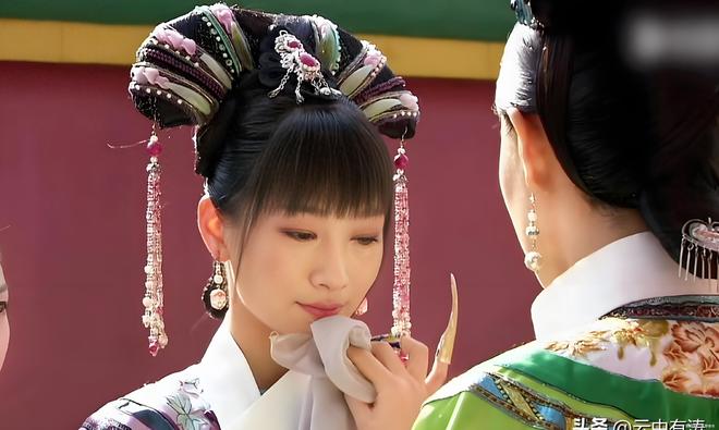 《甄嬛传》32集：陵容设局害甄嬛，皇上绝情碎玉轩遭殃
