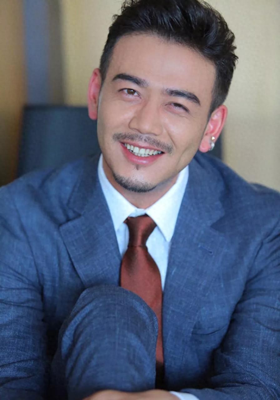 不顾央视警告顶风作案，与刘涛传绯闻的杨烁，现在下场怪不得别人