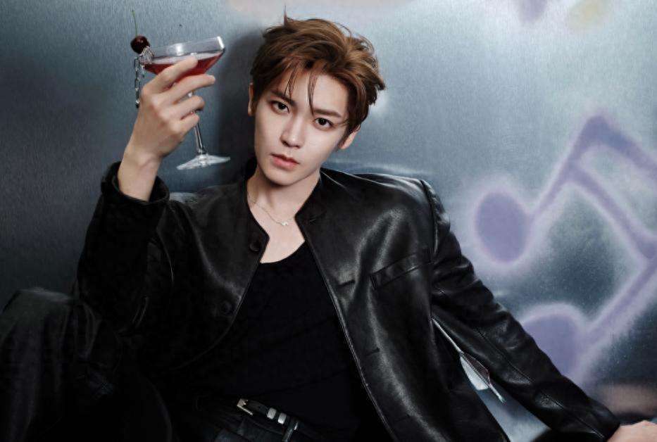 侯明昊要给虞书欣当二番？《神仙肉》男主人设，太适合侯明昊