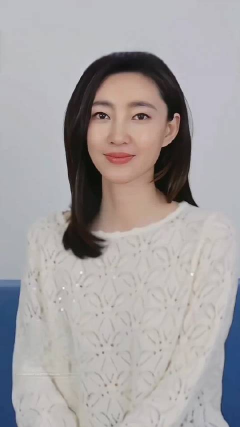 王丽坤专访谈小白鞋对忆秦娥的启蒙影响