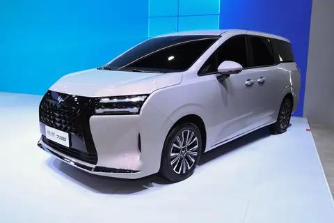 15 万内家用 MPV 的务实之选:五菱星光 730 尊享型深度解析