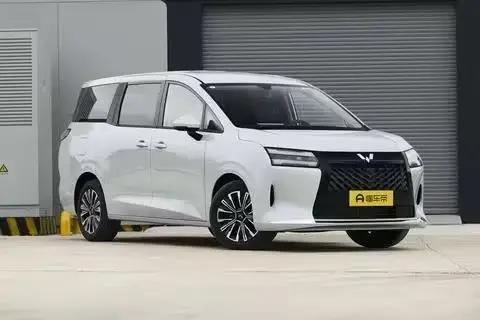 2026款五菱星光730 PHEV尊享型,更懂中国广大家庭