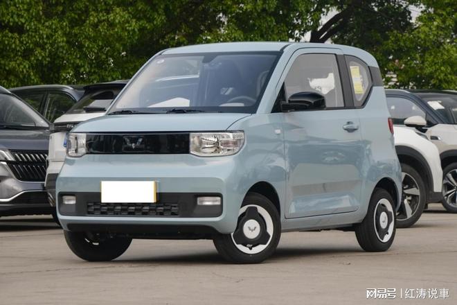 五菱宏光MINIEV,外观时尚,好开又好停,适合通勤代步