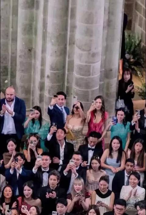 奚梦瑶何猷君婚礼名流云集，谷爱凌乔什兰黛等合影