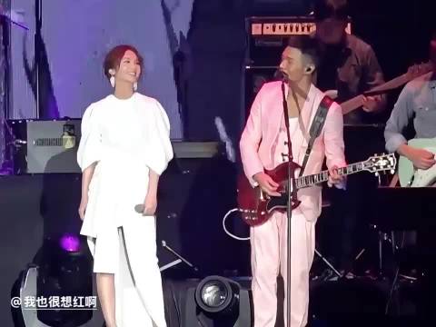 这才是爱情该有的样子 被这对夫妇的狗粮给喂饱了