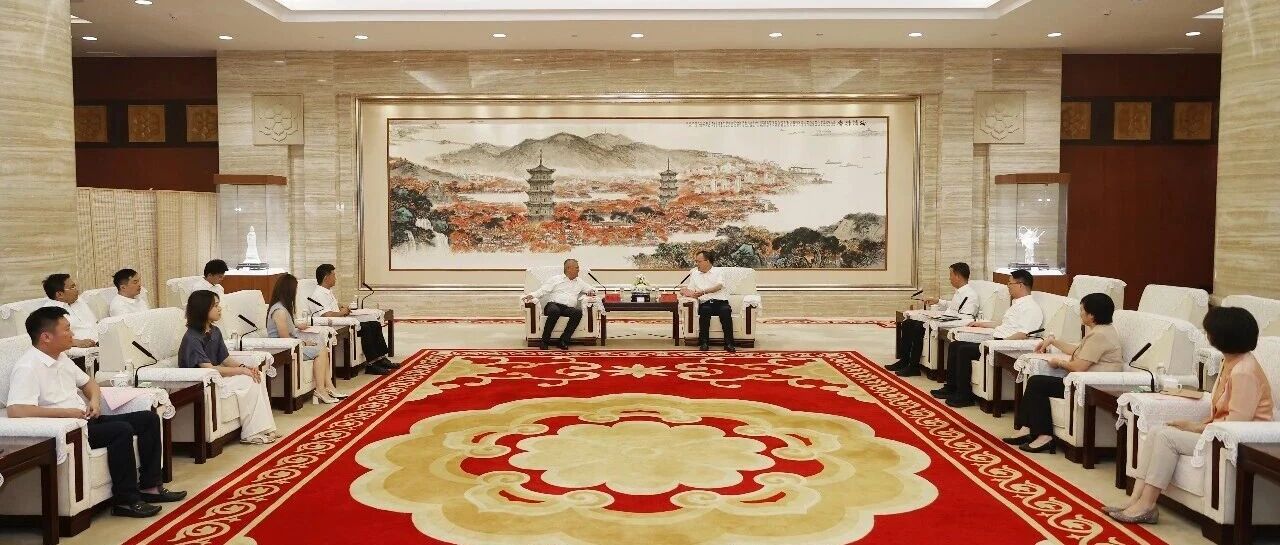 市领导会见马达加斯加华商总会会长、法国福建商会会长蔡国伟一行
