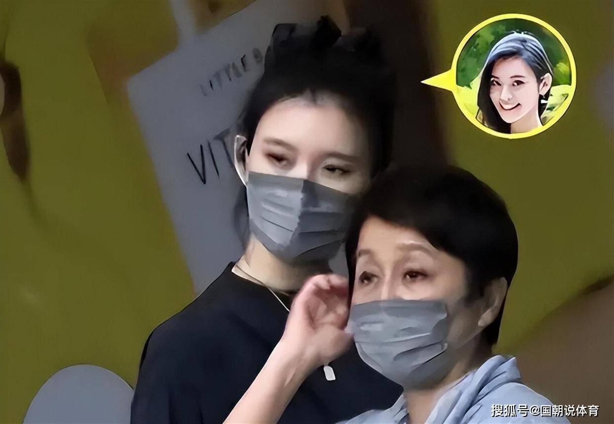 6.4日：奚梦瑶夫妇婚礼揭晓！谷爱凌身着玫瑰红纱裙，二人情感低调，婚纱简洁优雅_何猷君_承诺_儿子