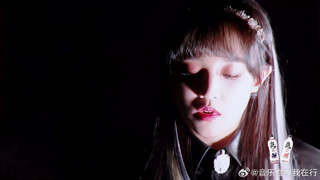 宋雨琦绝美惊艳周洁琼，嘴巴都能塞下一颗鸡蛋，不可思议
