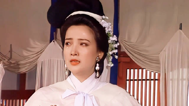 何晴 不愧演遍四大名著 没别的好说了，真就好伟大的一张脸，好独特的气质