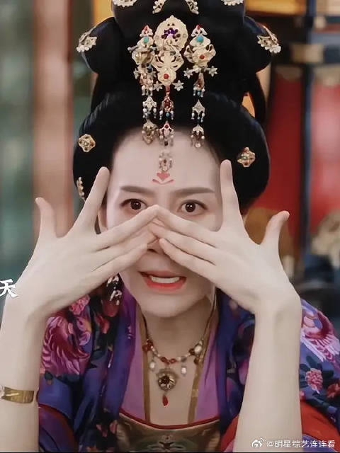 王女殿下真的又可爱又双标！上一秒以为江心白喜欢男的，下一秒直接爱上颜南星