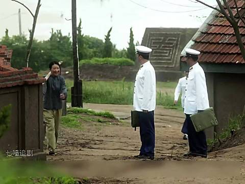 安杰穿长裙去挑水，出场惊艳全场，结果当众大型社死 父母爱情｜梅婷