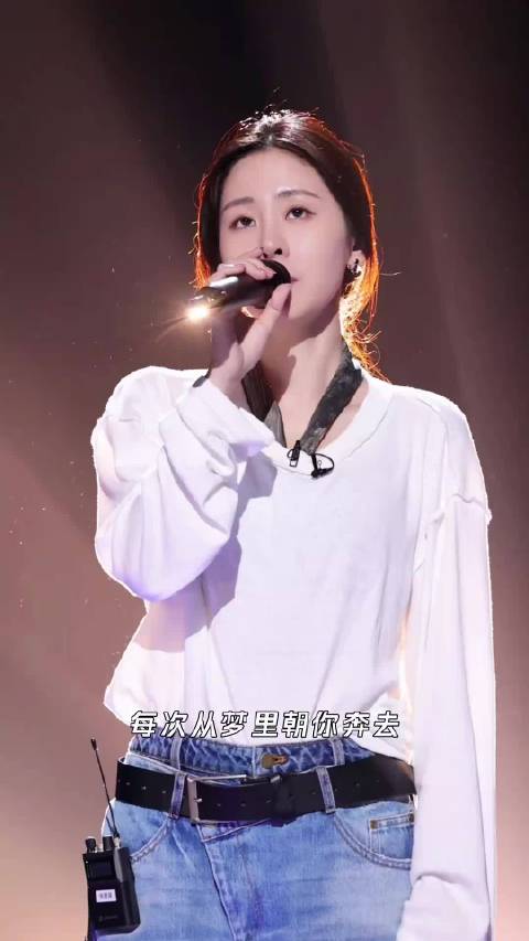 歌曲旋律细腻温柔，张碧晨的嗓音把梦境的缥缈感诠释得很到位