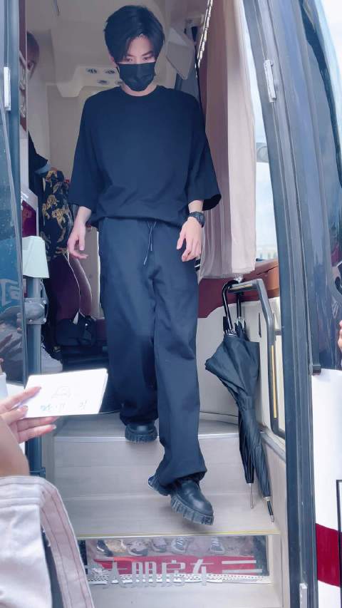 陈哲远丨‍陈哲远汤乾自丨陈哲远梦花廷