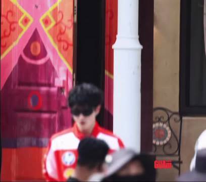 F1赛车手朱志鑫哥哥