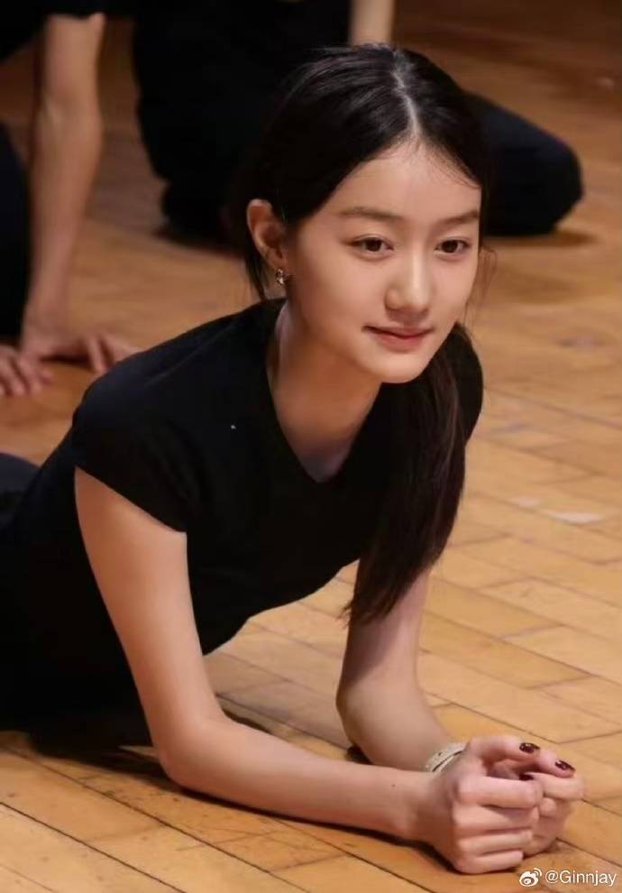 《甄嬛传》温宜公主饰演者，童星纪姿含参加今年高考