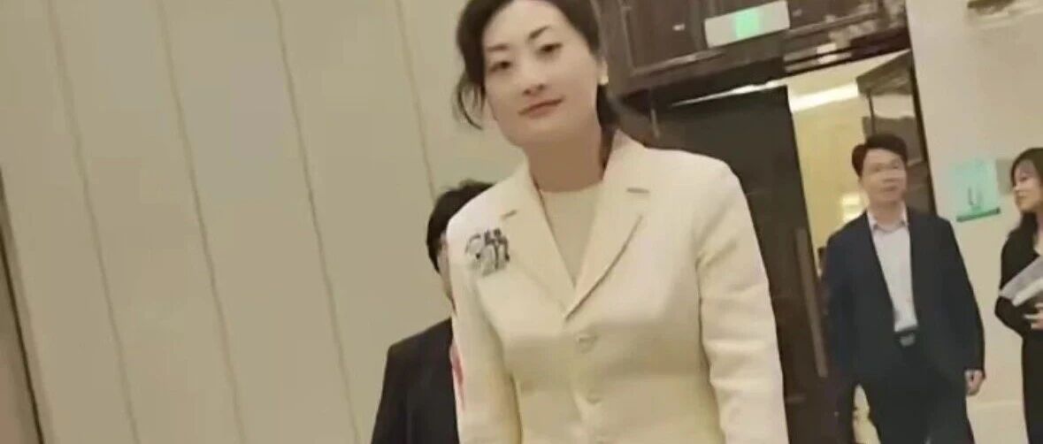 宗馥莉把私生子的20亿拿到手？意外去世男演员内幕？赘婿和千金难舍难分？歪嘴小花已经没事了？王鹤棣开给沈月？