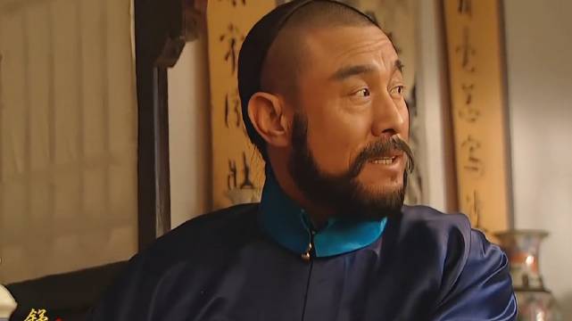 年羹尧被连贬四级，百官逼迫雍正处决年羹尧