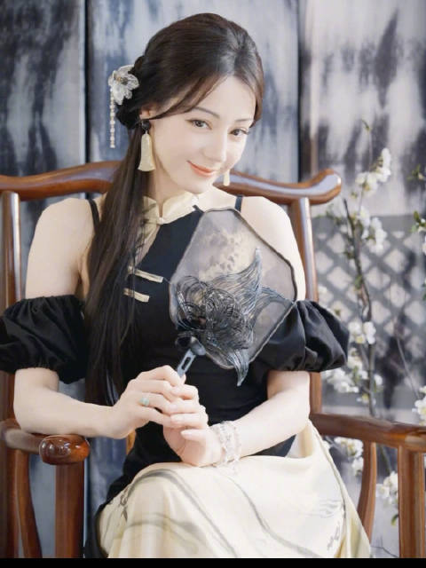 迪丽热巴0603生日，粉丝集体送星愿祝福